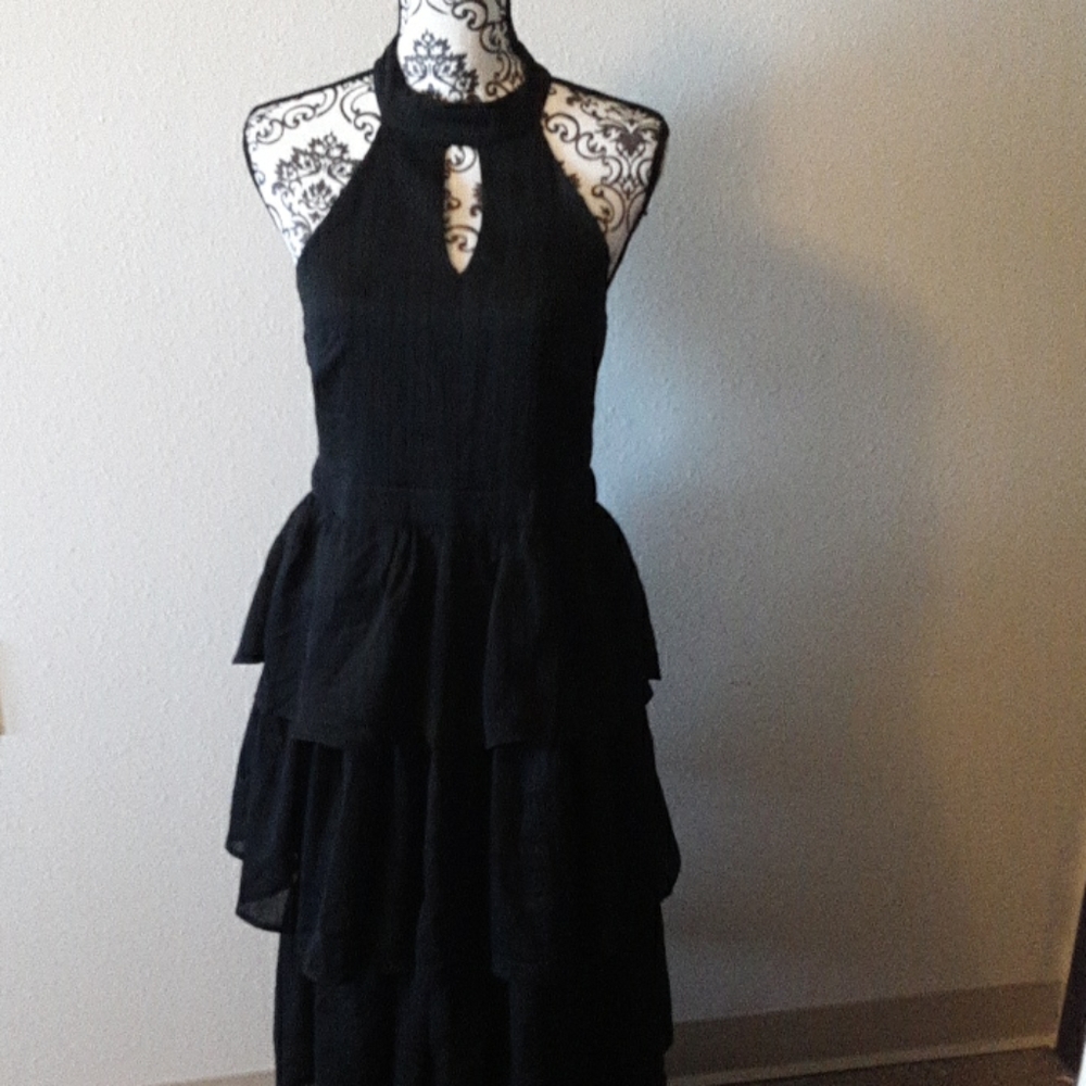 Xtaren Black Ruffled Gothic Gown - Picture 8 of 15
